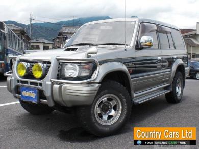 JDM 1995 Mitsubishi Pajero High Roof Super Exceed (LWB) (V46) import