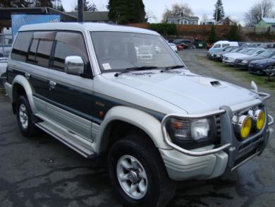 JDM 1994 Mitsubishi Pajero import