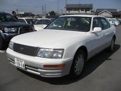 JDM 1995 Toyota Celsior (UCF20) import